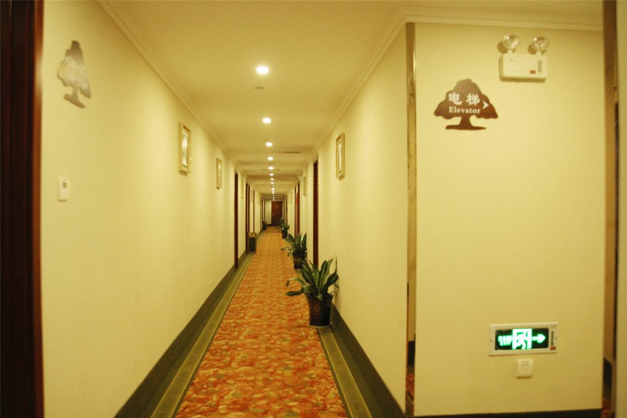 Greentree Inn Xinjiang Fukang Fukang Business Hotel Changji Dış mekan fotoğraf