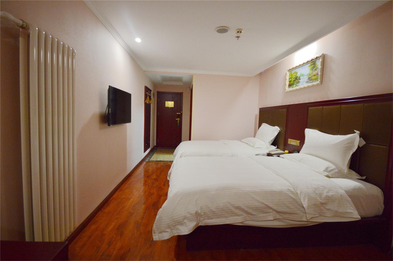 Greentree Inn Xinjiang Fukang Fukang Business Hotel Changji Dış mekan fotoğraf