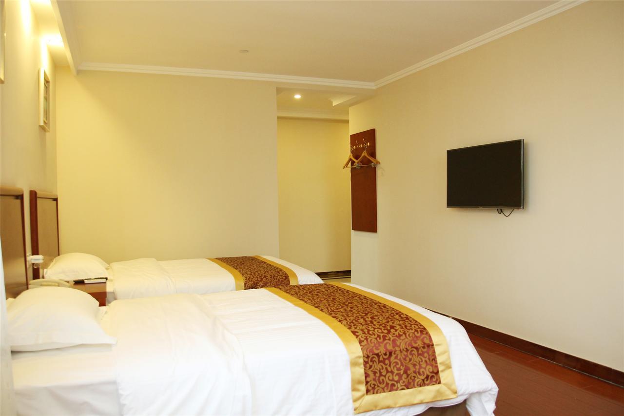 Greentree Inn Xinjiang Fukang Fukang Business Hotel Changji Dış mekan fotoğraf