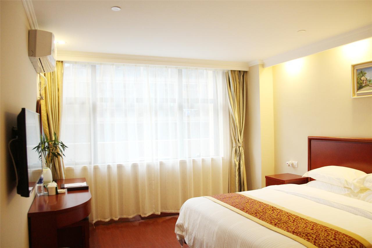 Greentree Inn Xinjiang Fukang Fukang Business Hotel Changji Dış mekan fotoğraf